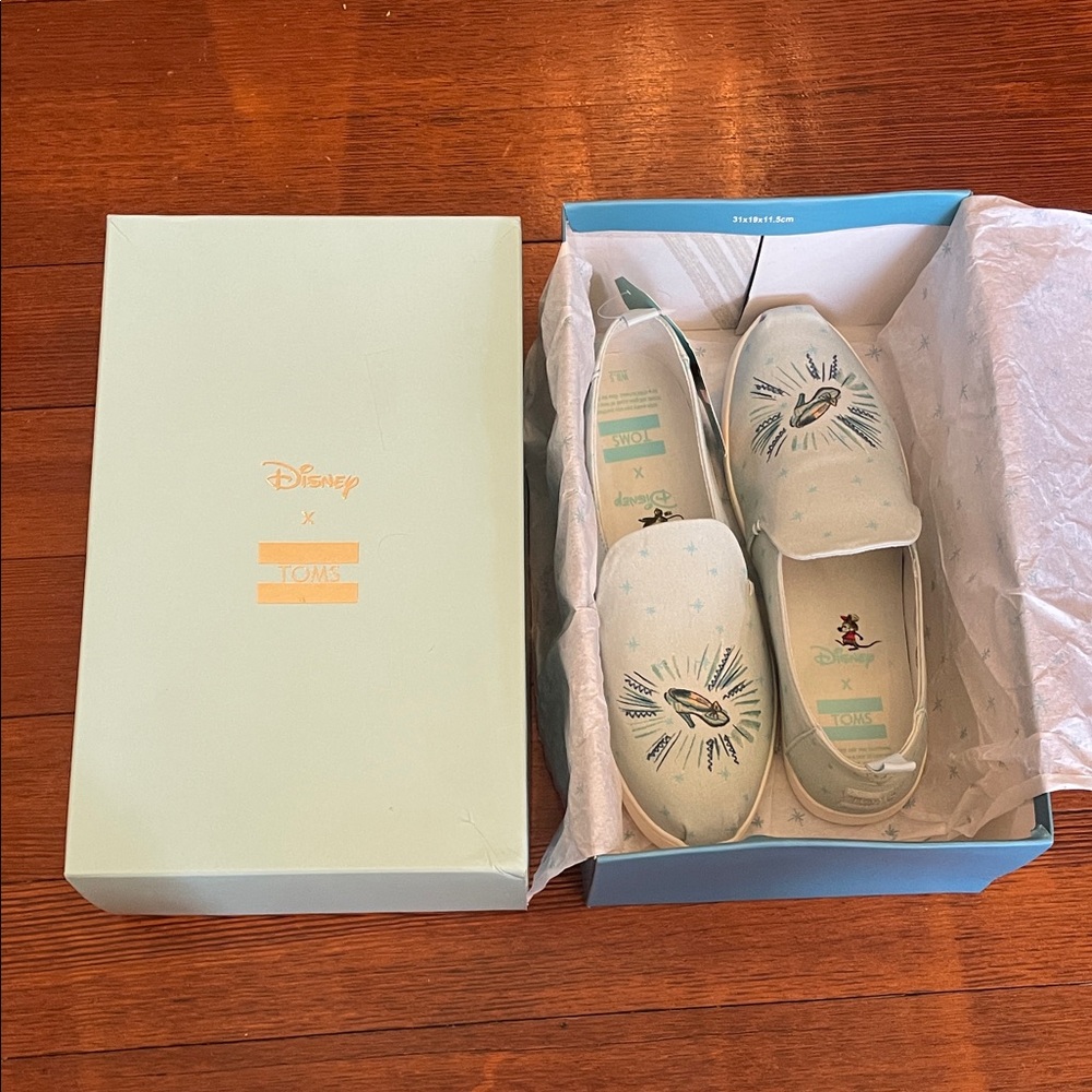 Toms NWT Disney Cinderella shoes